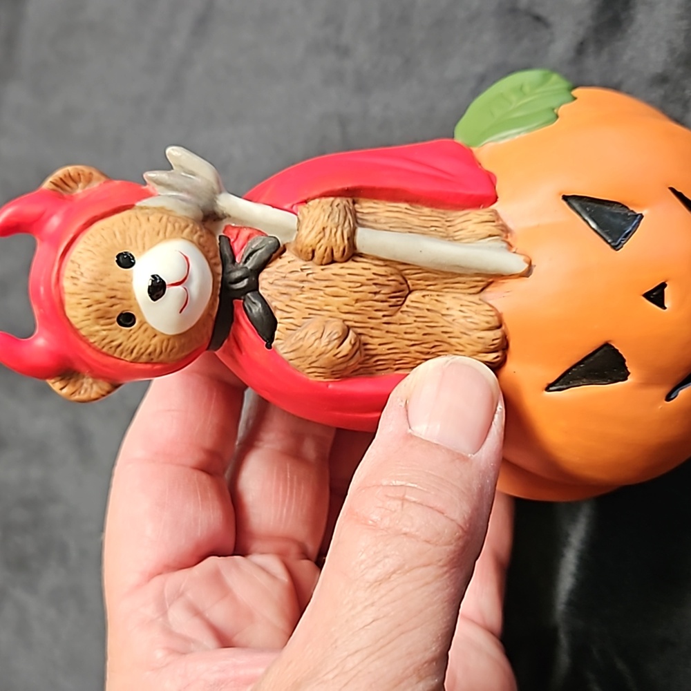 Halloween Ceramic Devil Bear on Pumpkin - Picture 3 of 3